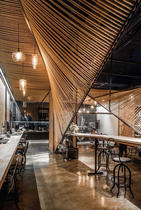 Van-phong-song-day-8