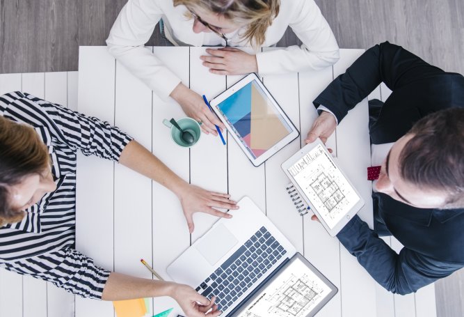 Tuyển dụng, Tình nguyện